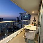 Apartamento En Cartagena - Lujoso y Moderno PISO19 - Cerca a Ciudad amurllada y Frente a Playa