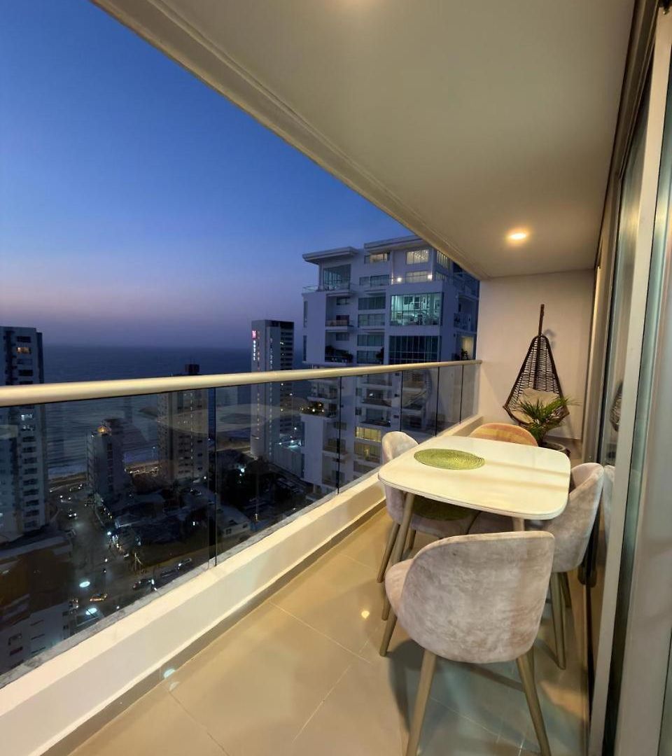 En - Lujoso Y Moderno Piso19 - Cerca A Ciudad Amurllada Y Frente A Playa Apartamento Cartagena