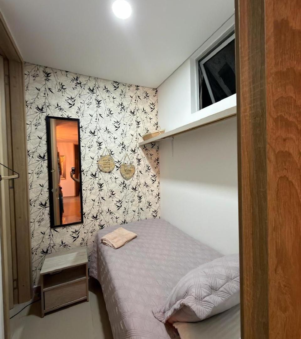 Apartamento En - Lujoso Y Moderno Piso19 - Cerca A Ciudad Amurllada Y Frente A Playa