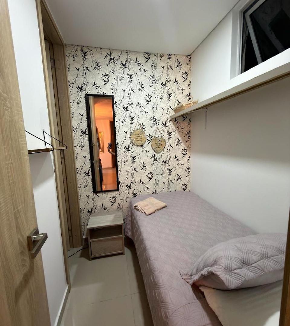 En - Lujoso Y Moderno Piso19 - Cerca A Ciudad Amurllada Y Frente A Playa Apartamento Cartagena