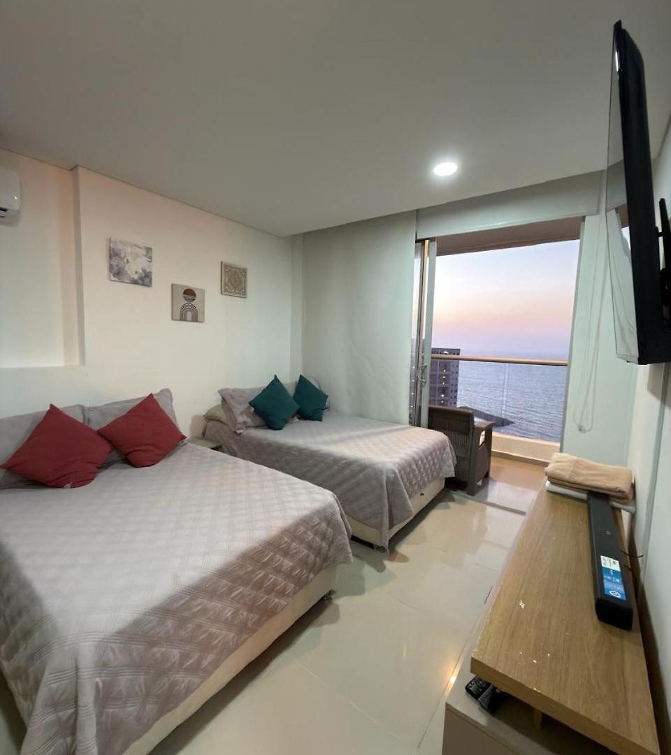 En - Lujoso Y Moderno Piso19 - Cerca A Ciudad Amurllada Y Frente A Playa * Cartagena