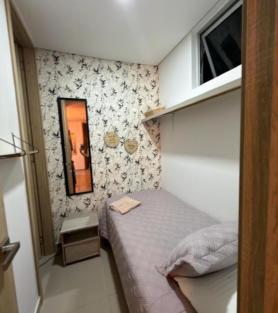 Apartamento En - Lujoso Y Moderno Piso19 - Cerca A Ciudad Amurllada Y Frente A Playa Cartagena