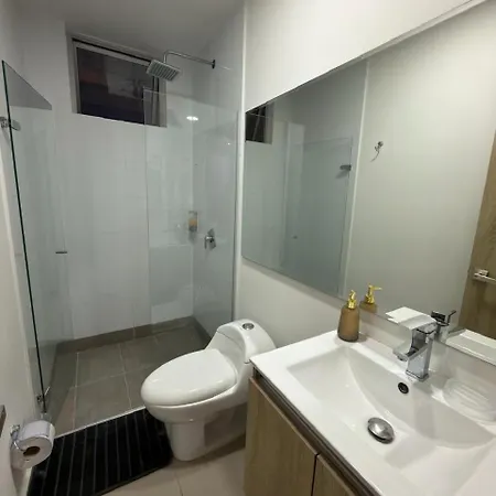 Apartamento En - Lujoso Y Moderno Piso19 - Cerca A Ciudad Amurllada Y Frente A Playa