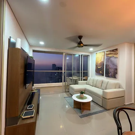 En - Lujoso Y Moderno Piso19 - Cerca A Ciudad Amurllada Y Frente A Playa * Cartagena
