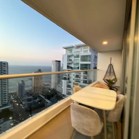 Apartamento En - Lujoso Y Moderno Piso19 - Cerca A Ciudad Amurllada Y Frente A Playa *