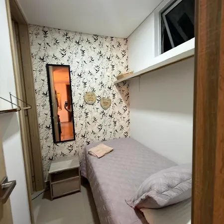 Apartamento En - Lujoso Y Moderno Piso19 - Cerca A Ciudad Amurllada Y Frente A Playa Cartagena