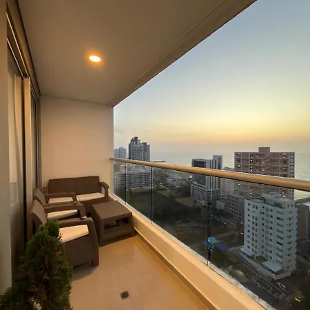 En - Lujoso Y Moderno Piso19 - Cerca A Ciudad Amurllada Y Frente A Playa Apartamento Cartagena